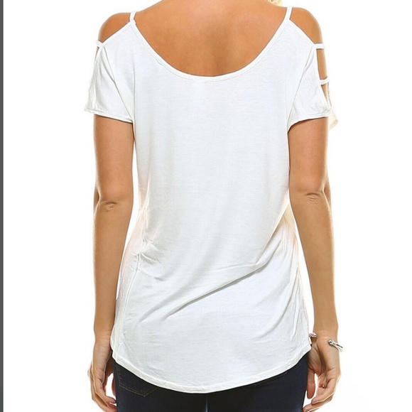 🔥LAST ONE🔥 NWT White Scoop Cutout Top - Picture 2 of 3
